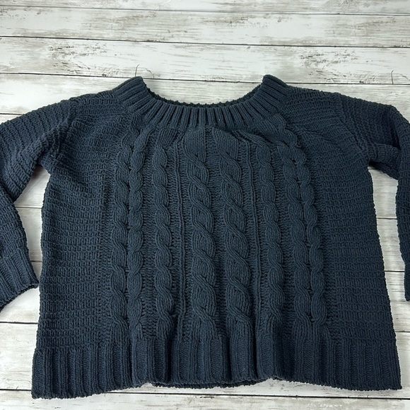 American Eagle Outfitters Sweaters - AMERICAN EAGLE crop knit sweater SZ S